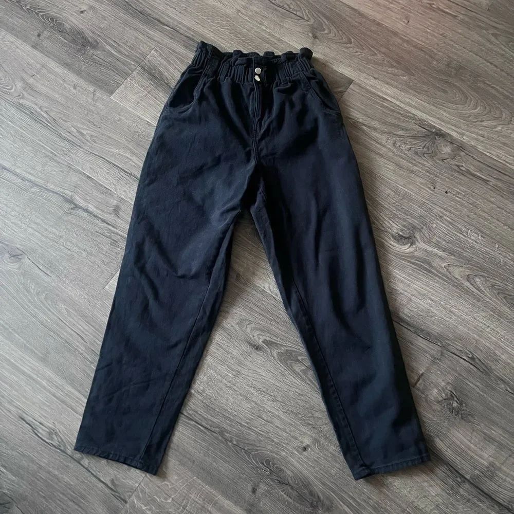 H&M Women’s Black S Ruffled Pants Size 4